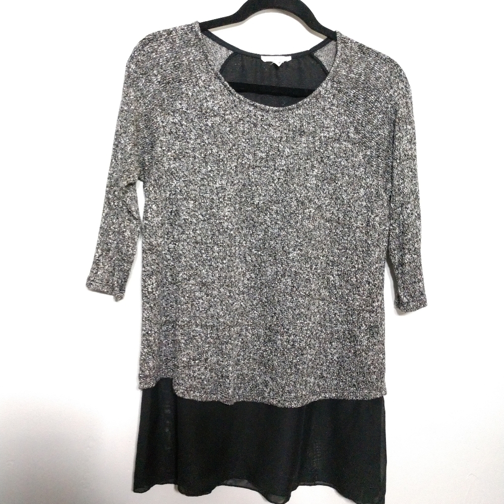Maurices Sweater Tunic Length Black Gold Size Medium Chest 36"